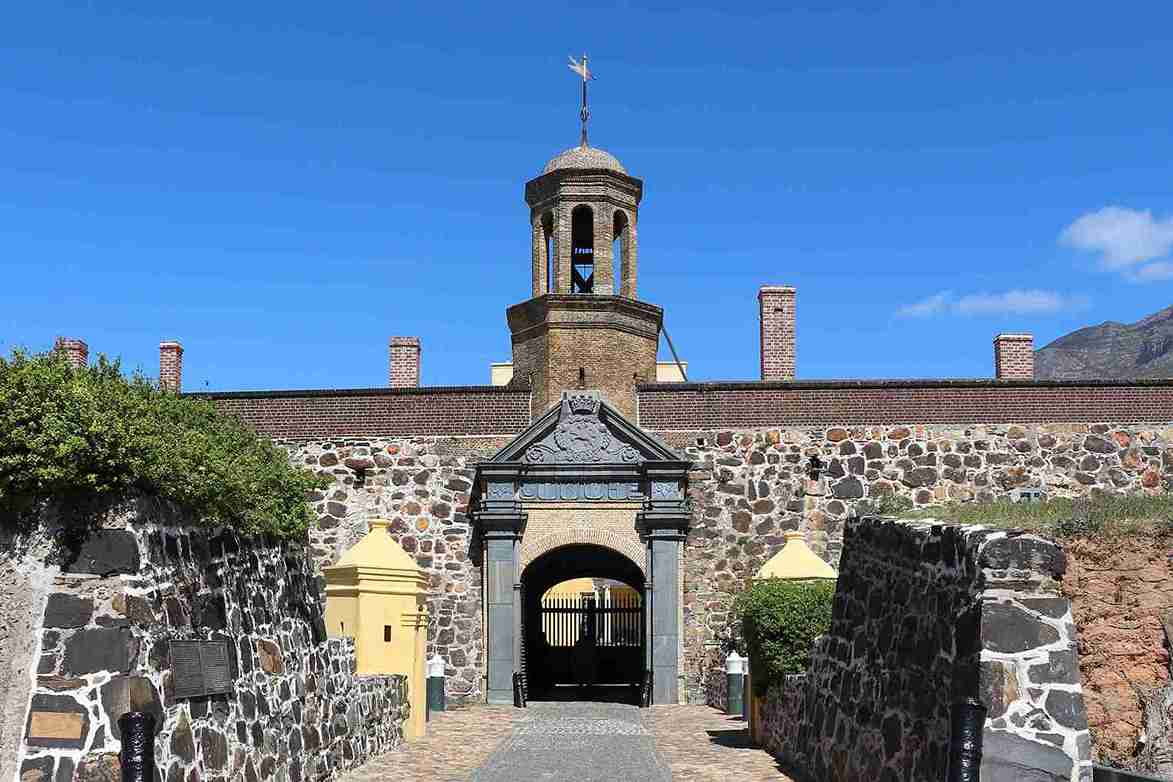 Castle of Good Hope  قلعه امید خوب مکان های تسخیر شده در جهان