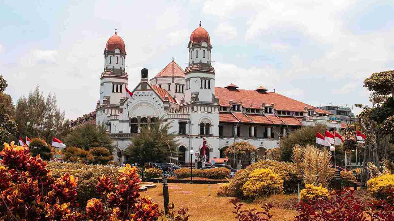 Lawang Sewu, Indonesia لاوانگ سوو مکان های تسخیر شده در جهان