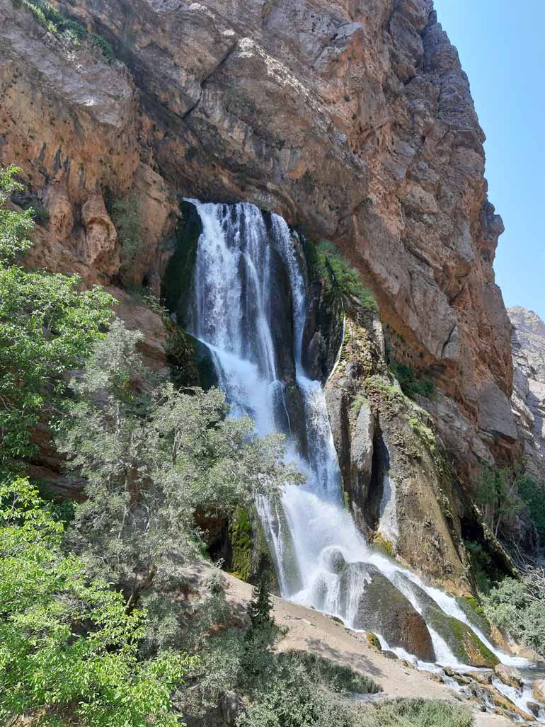 راهنمای رفتن به آبشار آب سفید