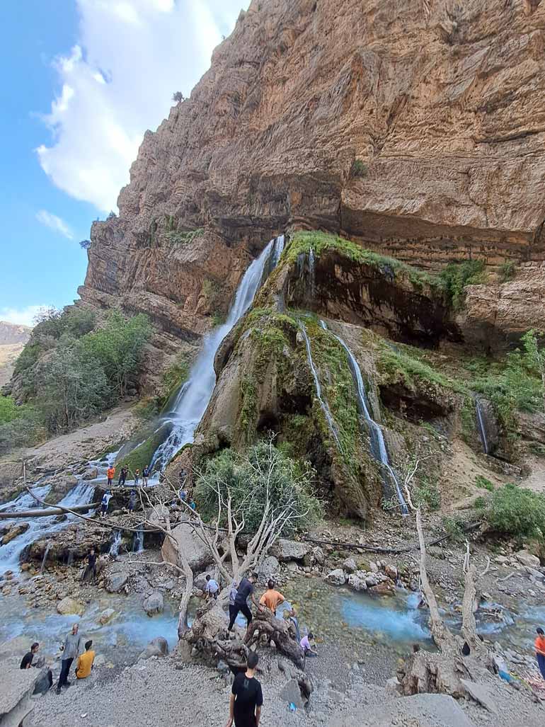 آبشار آب سفید لرستان