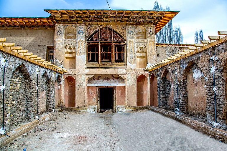 عمارت ابراهیم خان ملاده