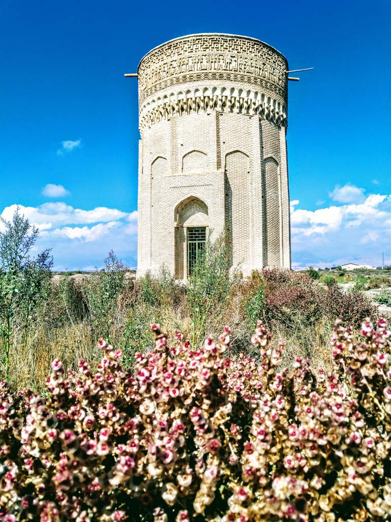 راهنمای سفر به دامغان جاهای دیدنی دامغان