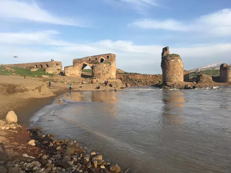 راهنمای سفر به لرستان