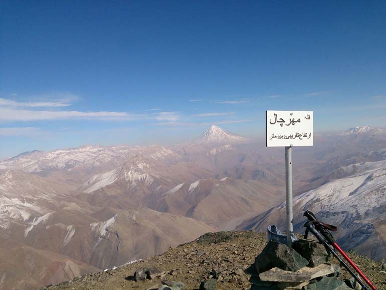 کوه مهرچال در جاهای دیدنی لواسان