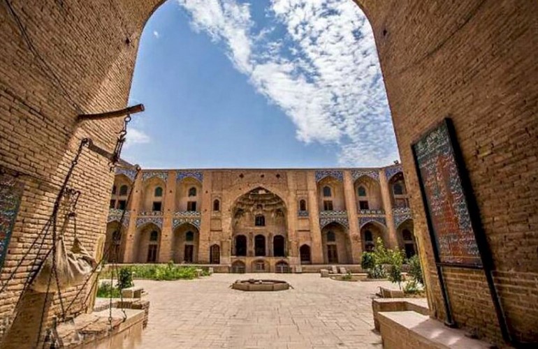 معماری مجموعه گنجعلی خان