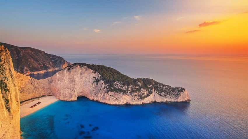 pic 6 Navagio