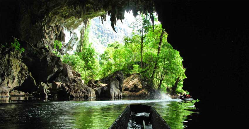 7Kong Lor Caves