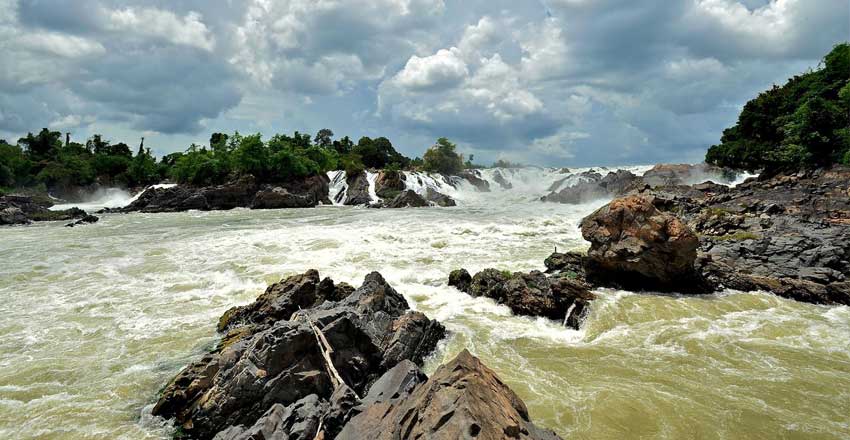 10Pha Pheng Waterfall