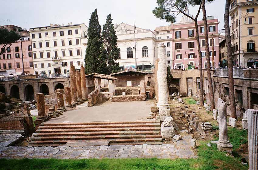 12 1 rome italy Largo di Torre Argentina