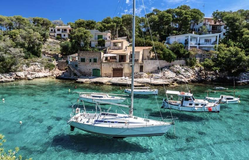 pic 17 Cala Figuera harbour Mallorca Spain