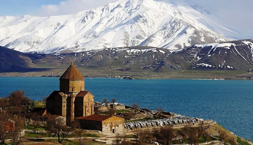 سوان (Sevan) از بهترین شهرهای توریستی ارمنستان