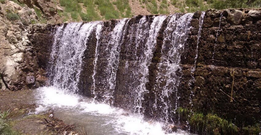 چشمه و آبشار تیزآب در دماوند